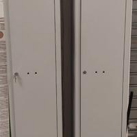 Mobiletto per spogliatoio