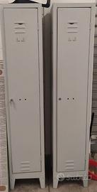 Mobiletto per spogliatoio