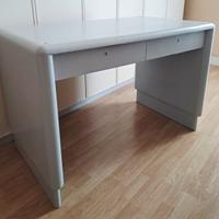 Scrivania in legno Art Deco' con cassetti