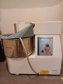 impastatrice professionale marca Italiana macchine