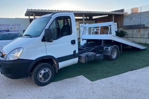 Iveco Daily 35C15 Carroattrezzi Clima Patente B