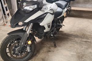 Benelli trk 502
