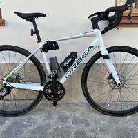 Bici Orbea endurance con kit cerchi e gomme
