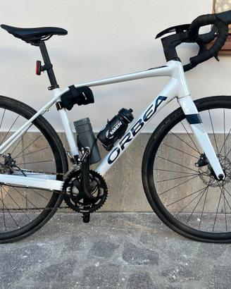 Bici Orbea endurance con kit cerchi e gomme