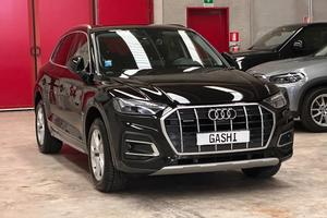 AUDI - Q5 - 40 TDI quattro S tronic Business