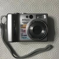 Nikon 5200 con custodia subacquea e valigetta