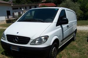 Furgone MERCEDES Vito 111 CDI