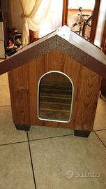 cuccia cane in legno