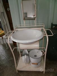 Antico lavabo
