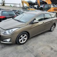 HYUNDAI I40 STATION WAGON 2010 - RICAMBI