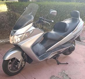 Suzuki Burgman 400 