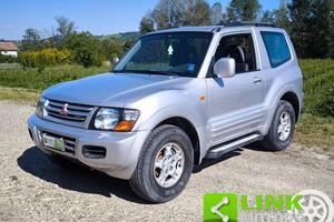 MITSUBISHI Pajero 3.2 16V DI-D 3p. Autocarro