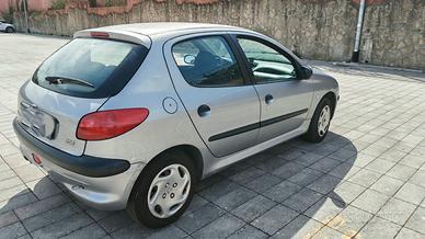 PEUGEOT 206 ANNO2002 - NEOPATENTATI