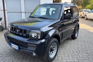 SUZUKI Jimny 1.3i 16V cat 4WD JLX