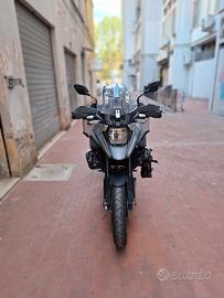 Moto v strom