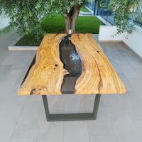 ✨Tavoli artigianali in legno e resina ✨