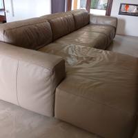 divano pelle nicoline  con chaise longue