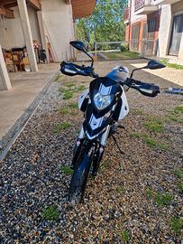 Ducati hypermotard 796A2