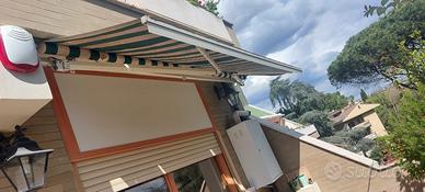 Struttura Due Tende da sole Bianca con Motori