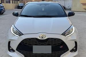 Toyota yaris 1.5 gr sport