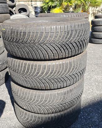 4 Pneumatici 225/55 R18 Goodyear Vector 4 Season G