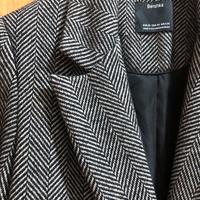 cappotto con fantasia a spina di pesce Bershka