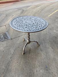 Tavolo rotondo in ghisa stile bistrot da giardino