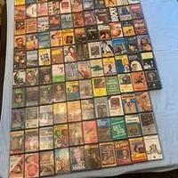 Musicassette e porta cassette