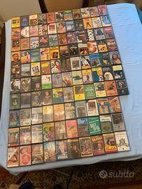 Musicassette e porta cassette