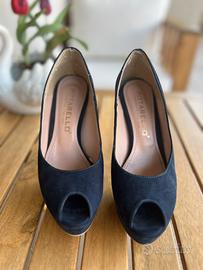 Scarpe con tacco blu
