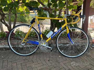 Bici da corsa Olmo con telaio Dedacciai