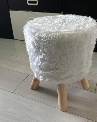 sgabello bianco