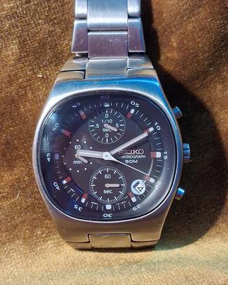 space watch seiko cronograph V657 - 0B30