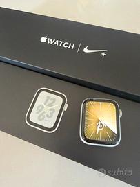 Apple watch series 4 Nike GPS alluminio