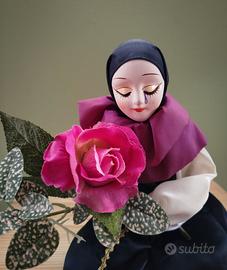 Bambola Pierrot in porcellana vintage 