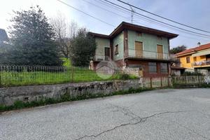 VILLA SINGOLA A CUORGNÈ