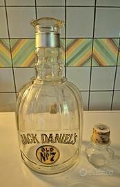 vecchia bottiglia di Jack Daniel's Old 7