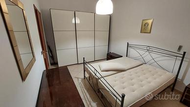 Bilocale arredato in villa a Carbonara