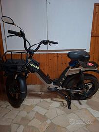 Bici elettrica xp tenuta molto bene....