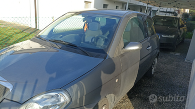 Lancia y usata