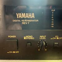 Digital reverberetor Yamaha rev7