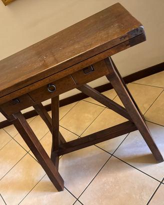 Tavolo scrittoio vintage in legno con cassetto