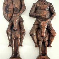 Coppia pregiate Statuette da parete