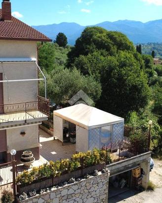 CASA SEMINDIPENDENTE A SELCI