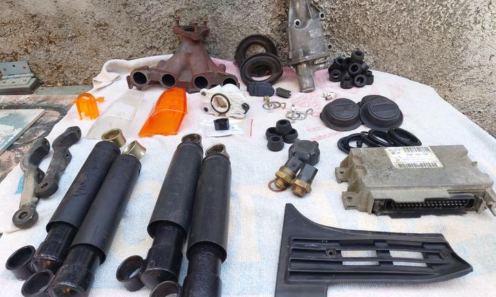 Vari Ricambi accessori Fiat panda prima serie 141A