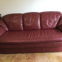 Divano letto e poltrona in pelle