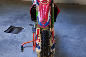 Honda cr250 f 4 tempi