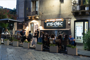 Street food iris-doc