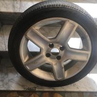 Cerchione e pneumatico nuovo peugeot 307