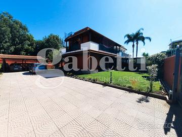 Villa bifamiliare Giugliano in Campania (Licola)